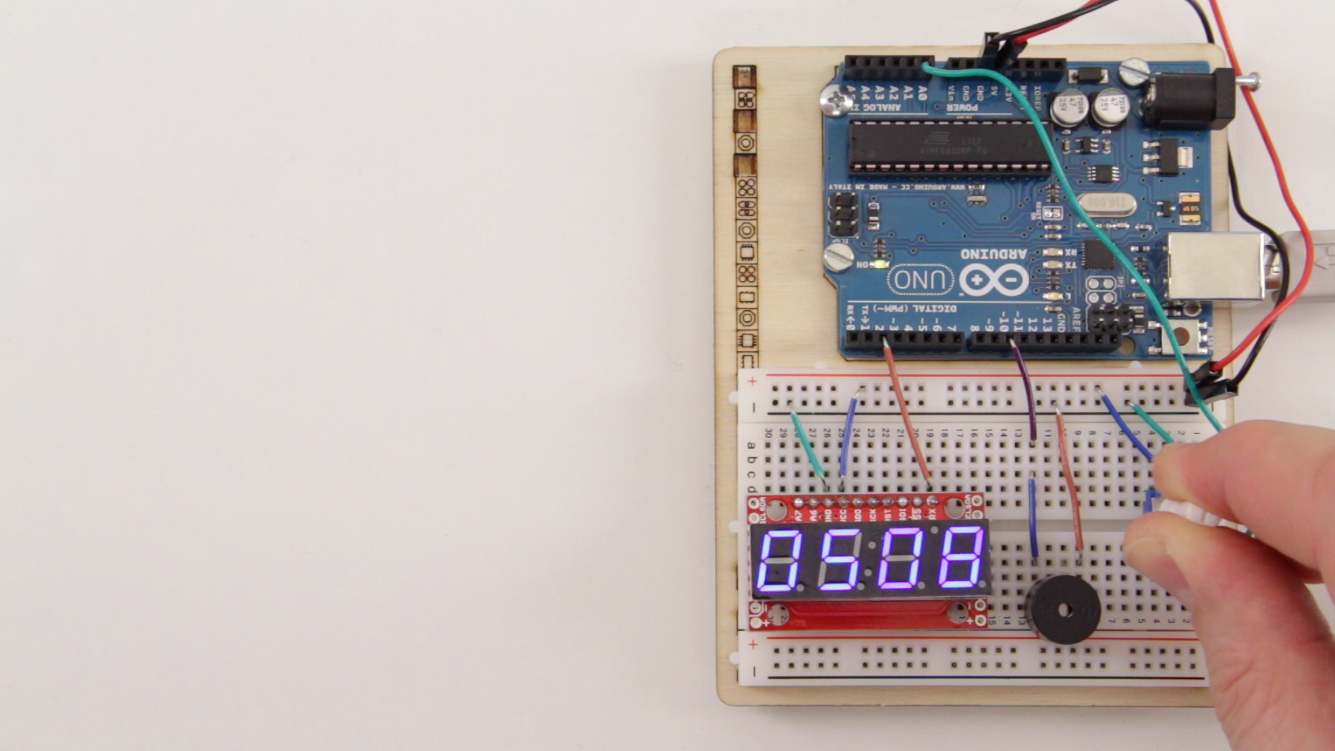 Arduino Projekt: 4-stelliges serielles 7-Segment Display am Arduino betreiben – Teil 2