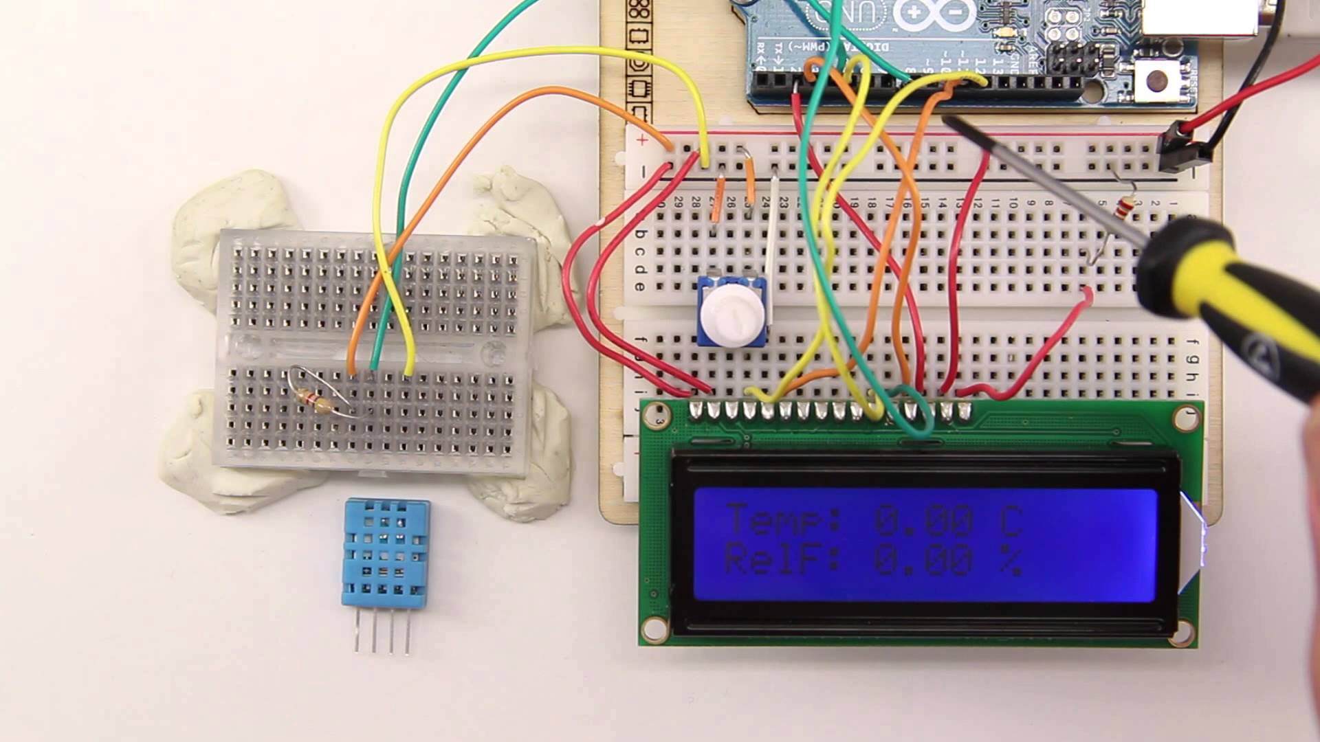 DHT11 Sensor für Temperatur und Luftfeuchtigkeit am Arduino